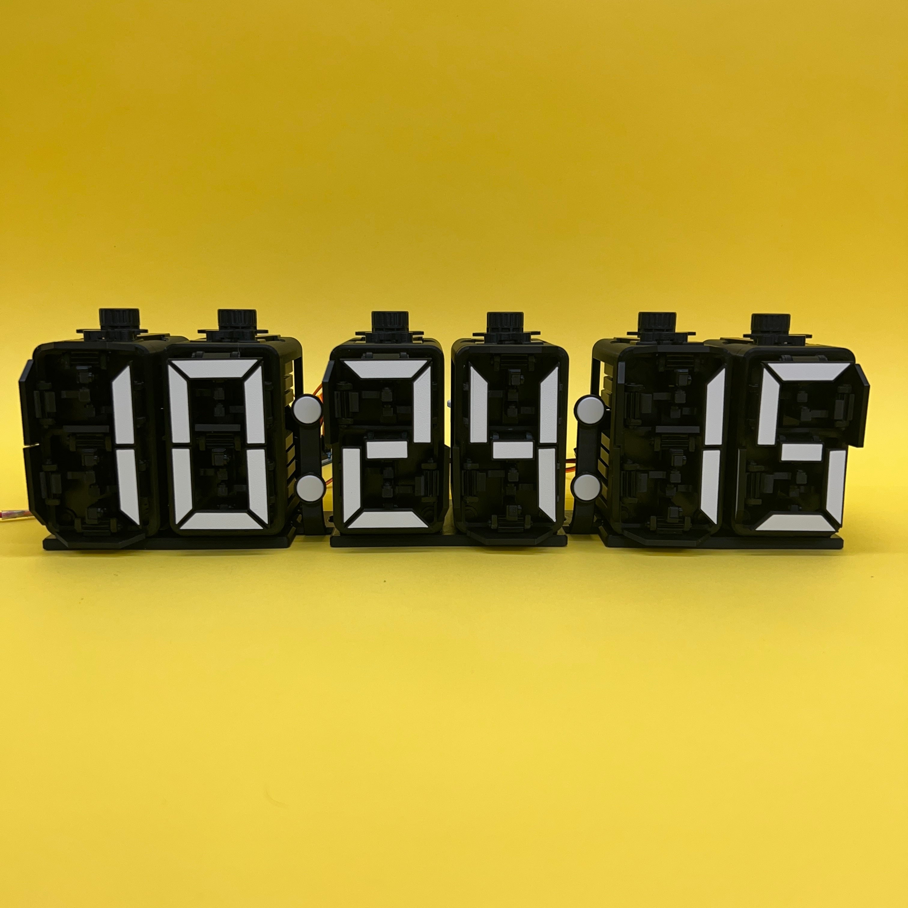 Engineezy The Rack Driven 7 Segment Display – Engineezy