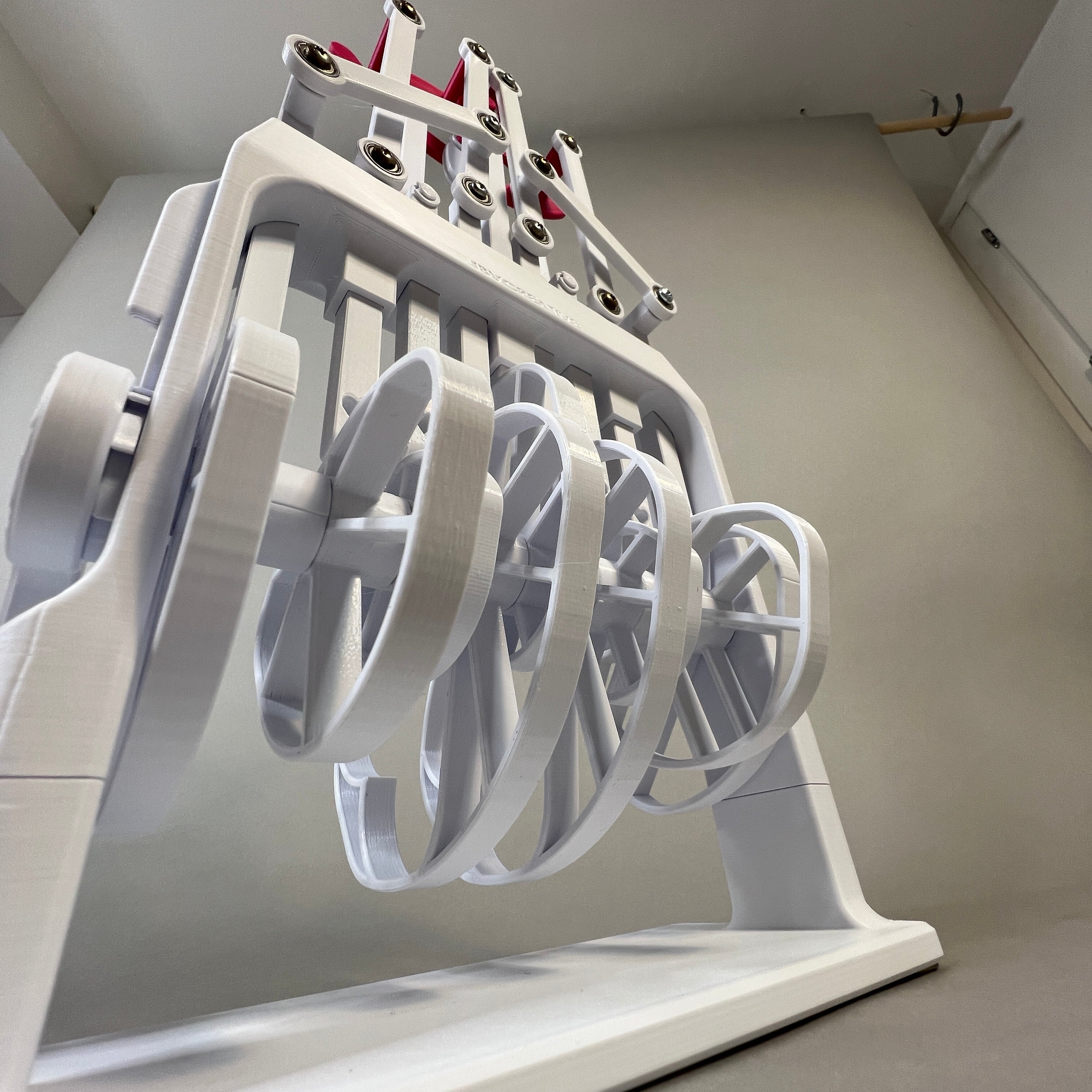 Engineezy Eye Heart U Cam Driven Sculpture – Engineezy